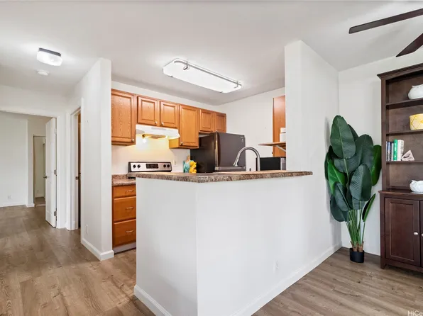 95-510 Wikao St APT B105, Mililani, HI 96789