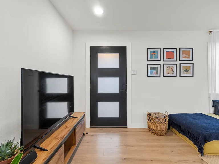 1111 Ebert Ave #D — Photo 2