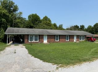 85 Highlander Dr, Carbondale, IL 62903