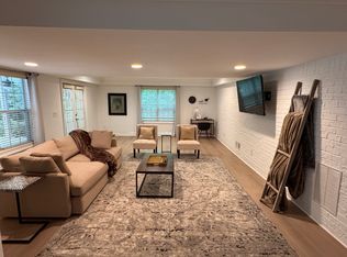 940 Cooper Lake Rd SE, Smyrna, GA 30082