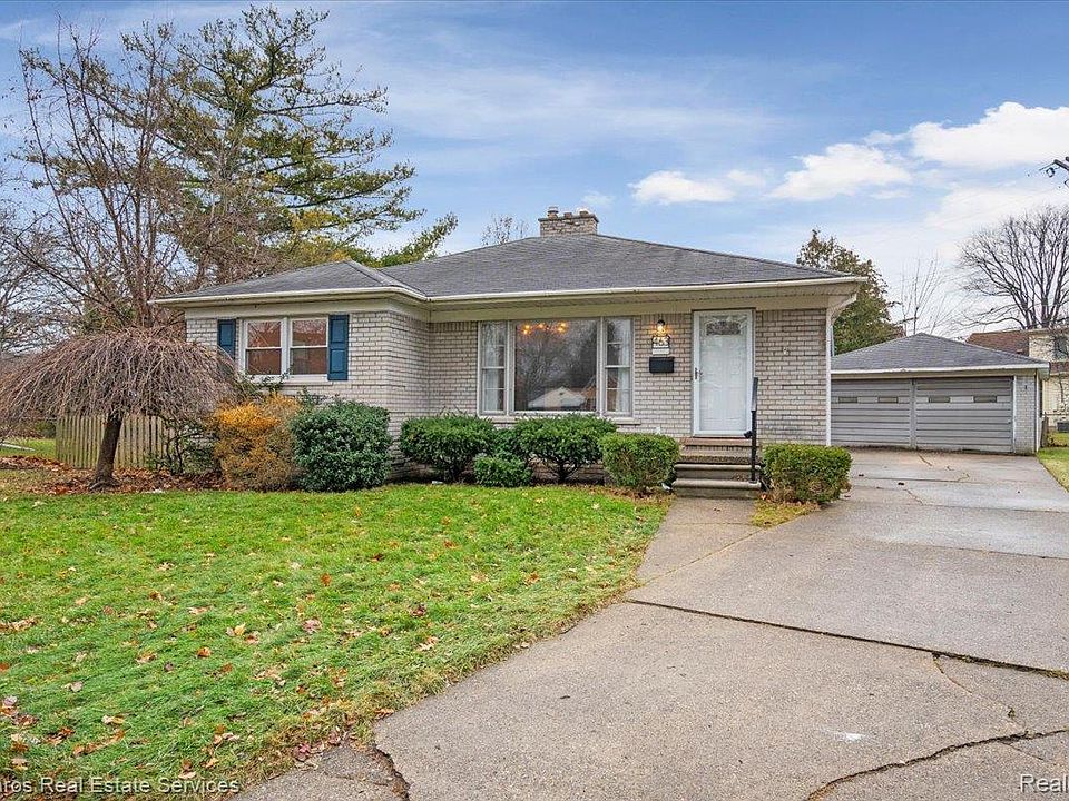 1st image of 463 Elizabeth Ct