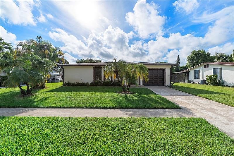 1st image of 14656 Sunny Waters Ln