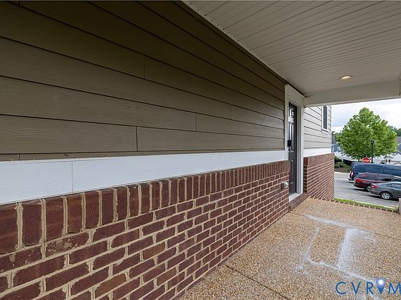 5th image of 4557 Whinny Ln