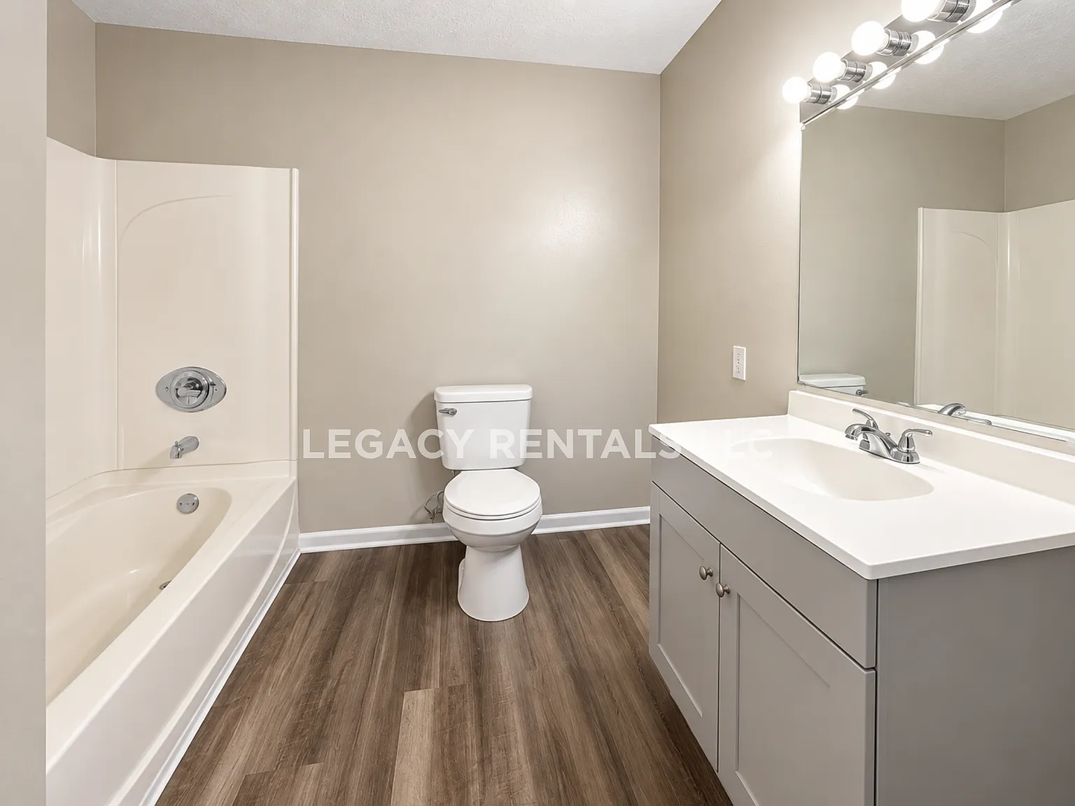 107 Robbins Drive - 14 — Photo 4