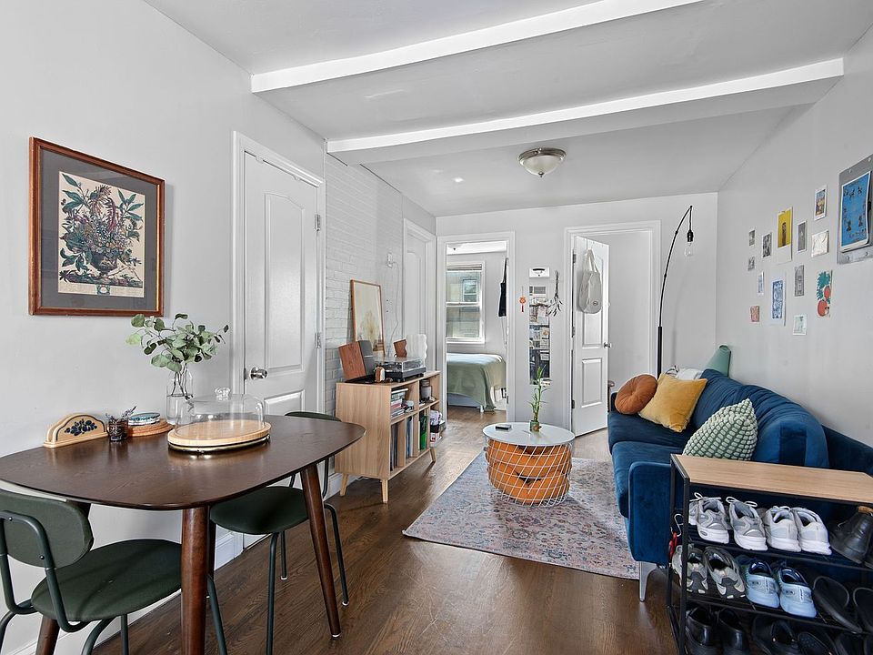 1st image of 269 Ainslie St APT 2