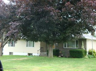817 Walnut St, Mayfield, PA 18433