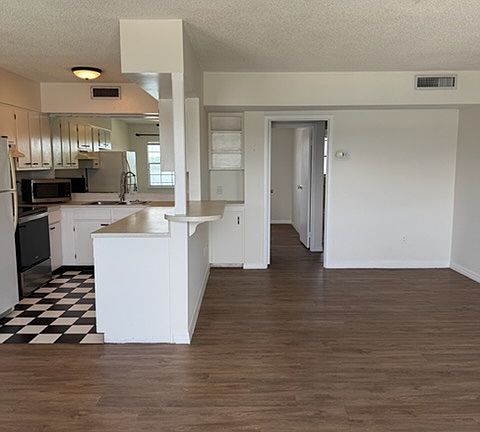 3rd image of 2885 S Osceola Ave APT C7