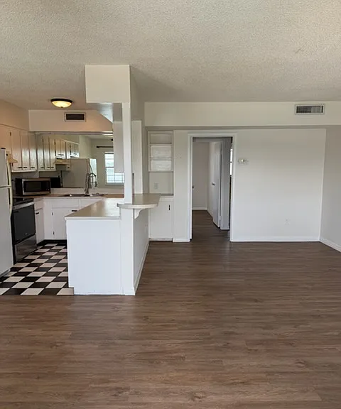 2885 S Osceola Ave #C7 — Photo 3