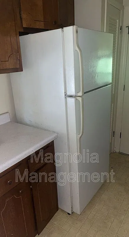3 bed, 2.0 bath, $1,025 — Photo 4