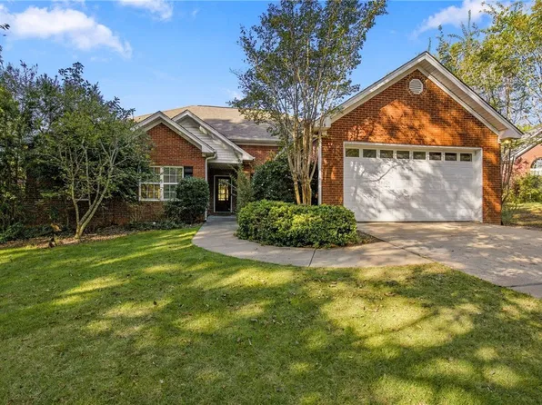 546 Rosemary Ct, Auburn, AL 36830