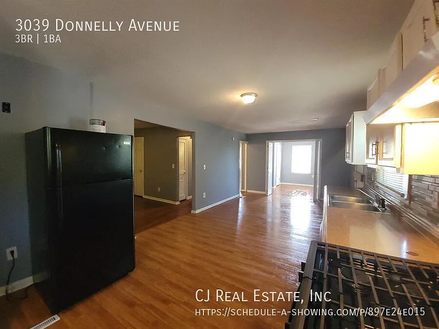 3 bed, $1,200 — Photo 4