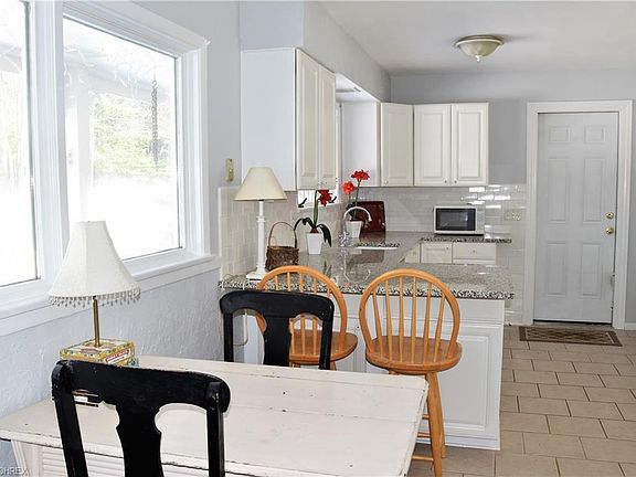5th image of 34 Morningside Dr