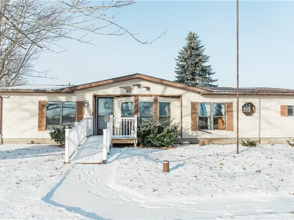 8140 Cook Rd, Berlin Center, OH 44401