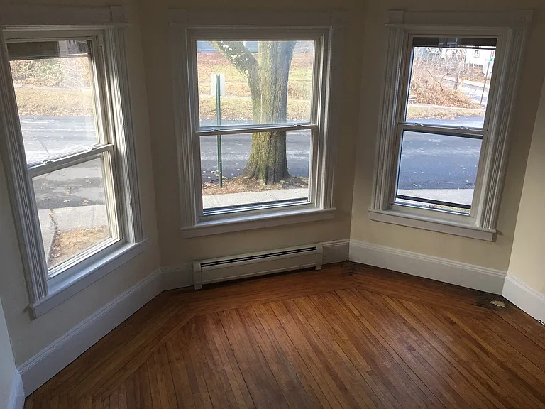83 Oak St #83O — Photo 8