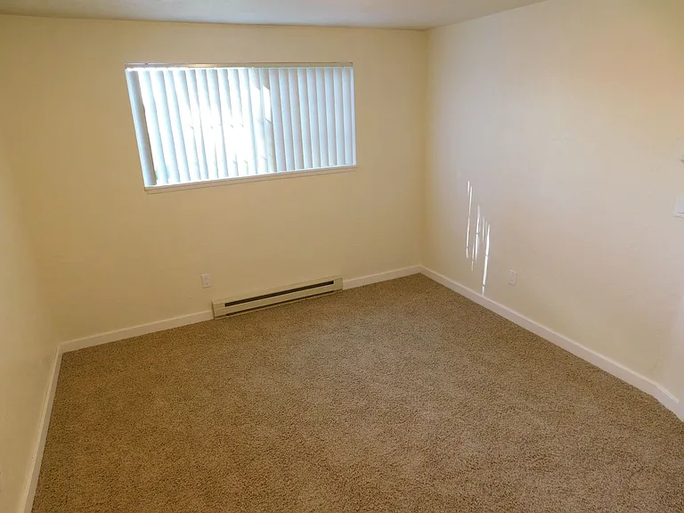 Lakeside Manor Townhomes — Photo 10