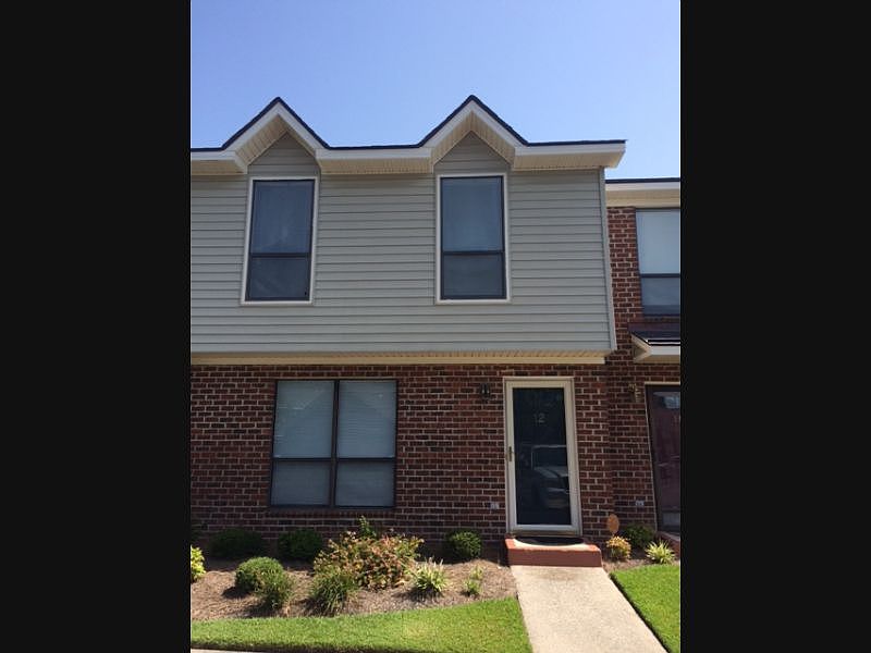 1st image of 12 Upton Ct