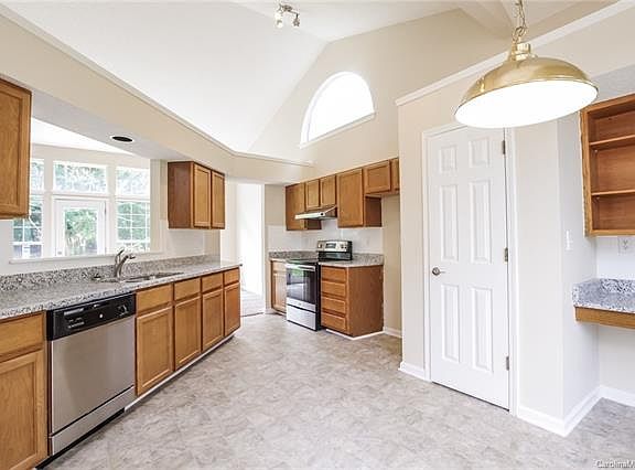 2nd image of 6822 Flat Creek Dr