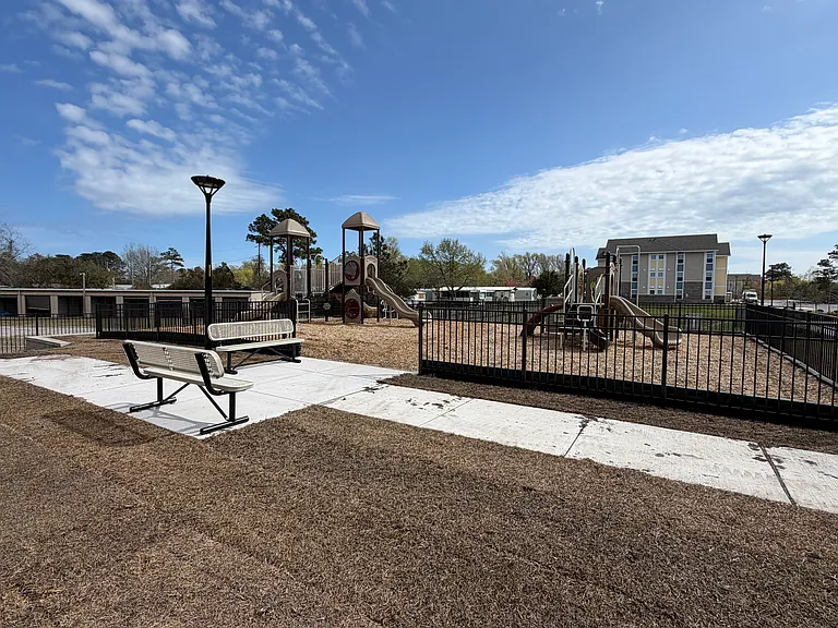 Elijah's Landing — Photo 11