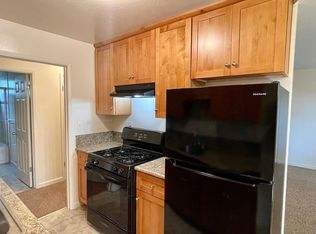 21000 Baker Rd #10, Castro Valley, CA 94546