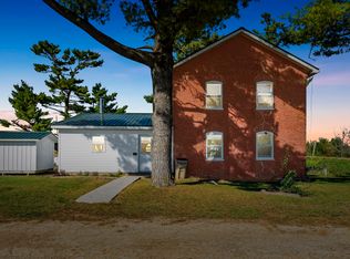 3379 245th Ave, Hopkinton, IA 52237