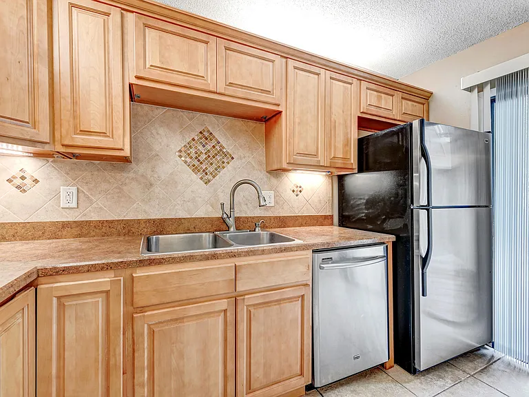 2111 Vista Oaks Cir NE — Photo 15