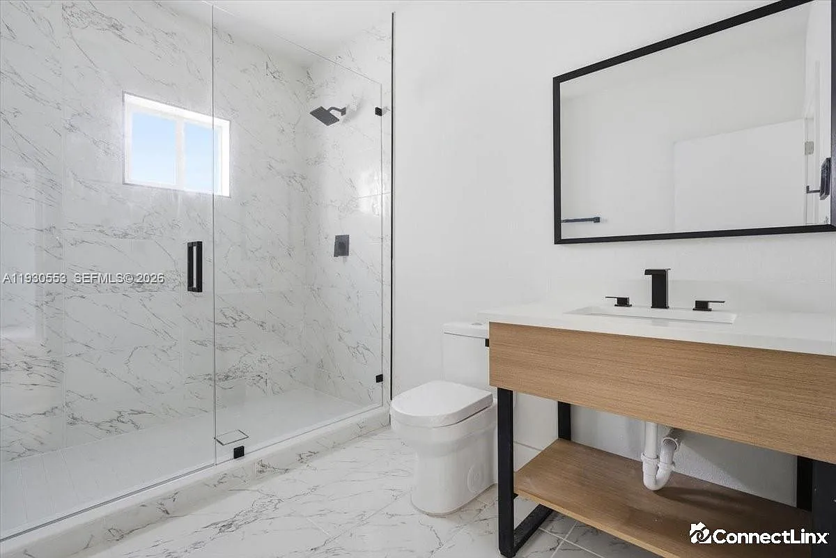 3 bed, 2.0 bath, $4,500 — Photo 3