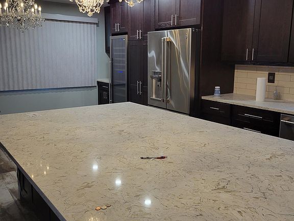 4th image of 179 Dawson Cir #2F