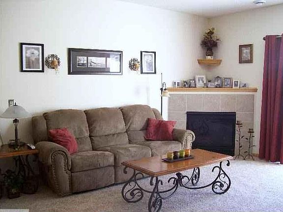 2nd image of 2404 Cotton Ln
