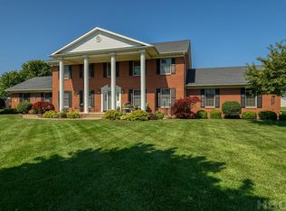 751 Stinchcomb Dr, Fostoria, OH 44830
