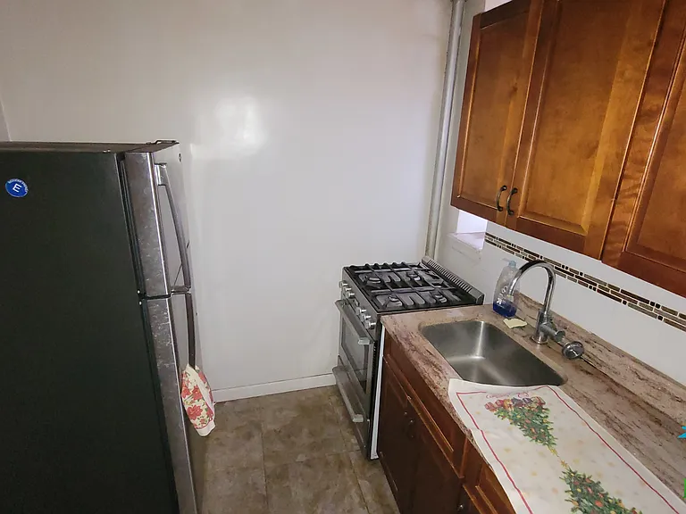 2170 University Ave #S5 — Photo 9