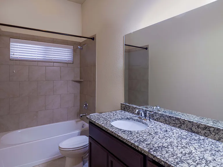 15613 Renshaw Way — Photo 6