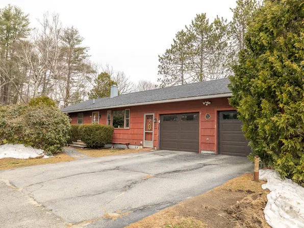 1 Michael Street, Farmingdale, ME 04344