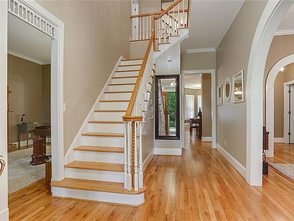 5th image of 5390 Skidaway Dr