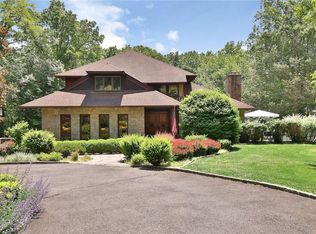 7 Banksville Rd, Armonk, NY 10504