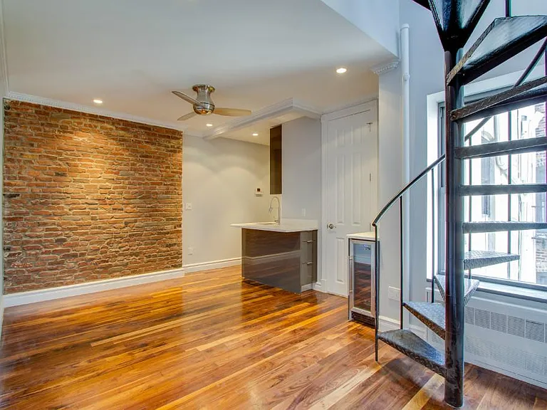 1590 Lex Ave #21 — Photo 1