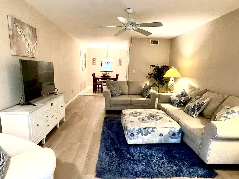2929 SE Ocean Blvd #117