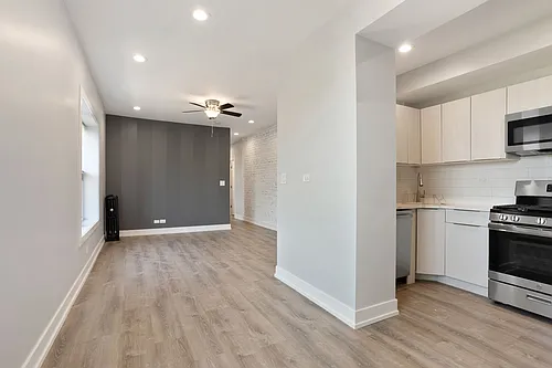 Floor plan 1704-1F