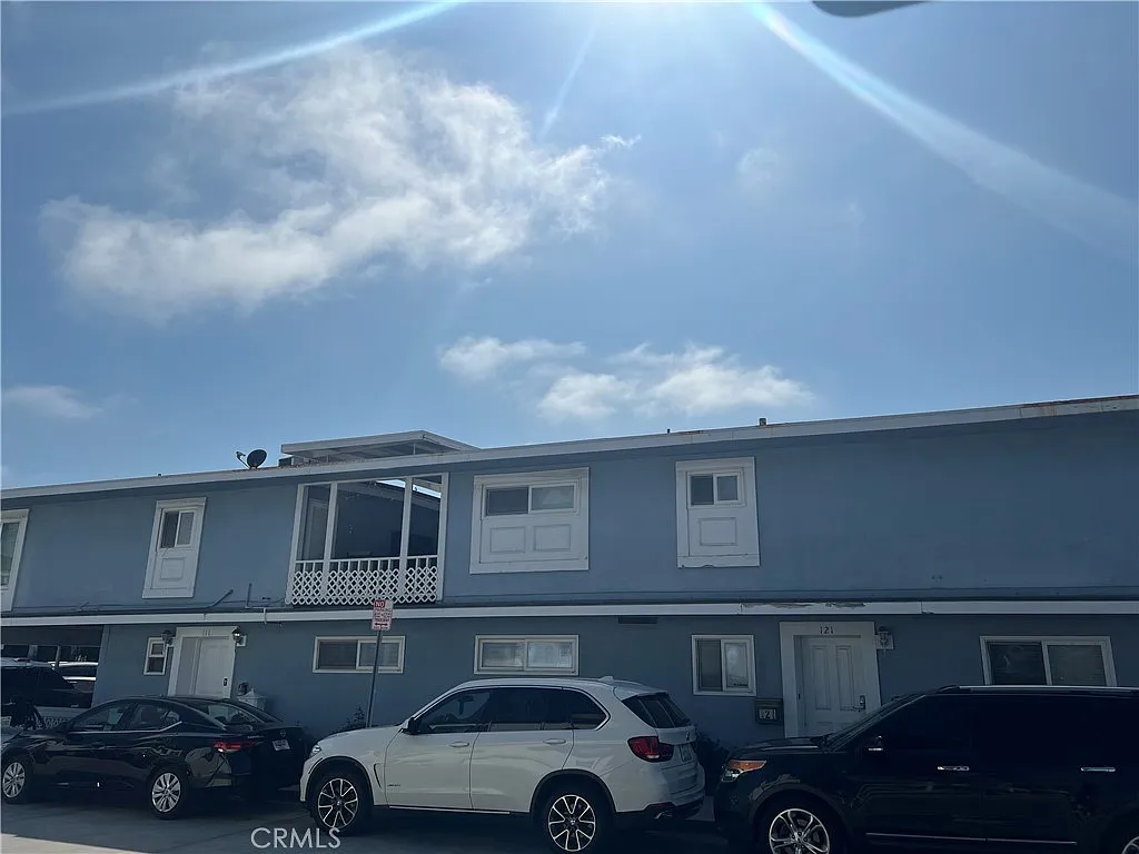 3 bed, 1600 sqft, $7,500 — Photo 3
