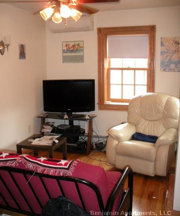 2nd image of 61 Anderson St #21