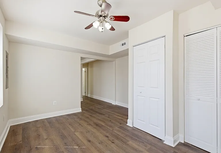 910 N Arlington Ave #2 — Photo 1