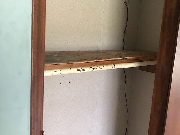 3rd image of 4808 Kelp Cir