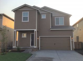 1401 W 15th St, La Center, WA 98629