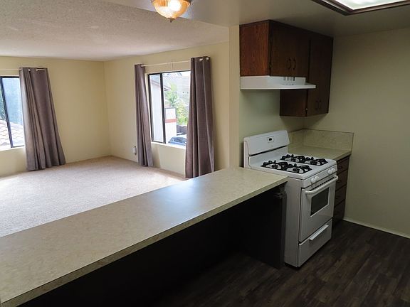 3rd image of 1343-1345C Grand Ave #1345B