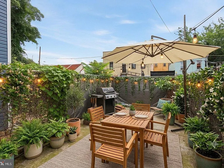 2307 N Mascher St — Photo 23
