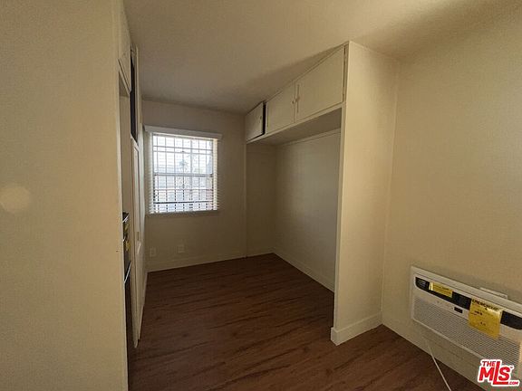 5th image of 1306 1/2 S Mansfield Ave #1306