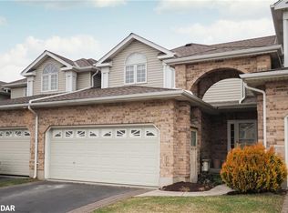 30 Candle Cres, Kitchener, ON N2P2K7