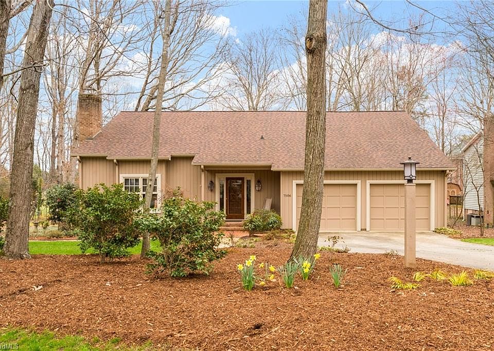 1st image of 7506 Center Grove Ct