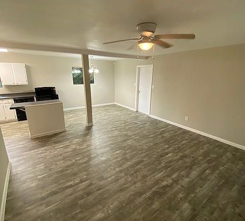 Entrance/Living Room - New Floors!