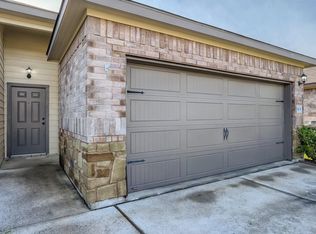 246 Joanne Loop #B, Buda, TX 78610