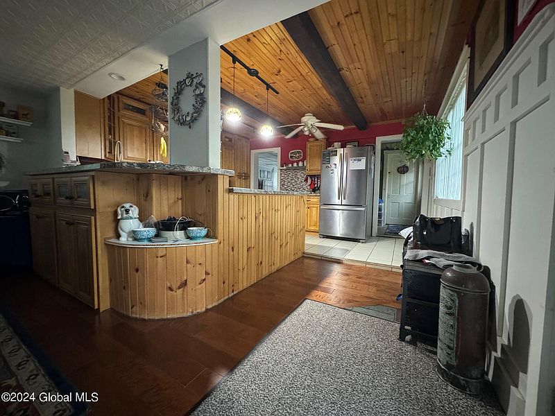 2nd image of 369 Ensign Pond Road